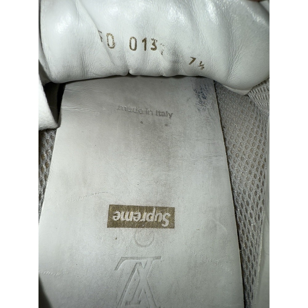 Louis Vuitton Men's White Leather Run Away Sneakers US size 8 (UK 7.5) - Picture 7 of 12